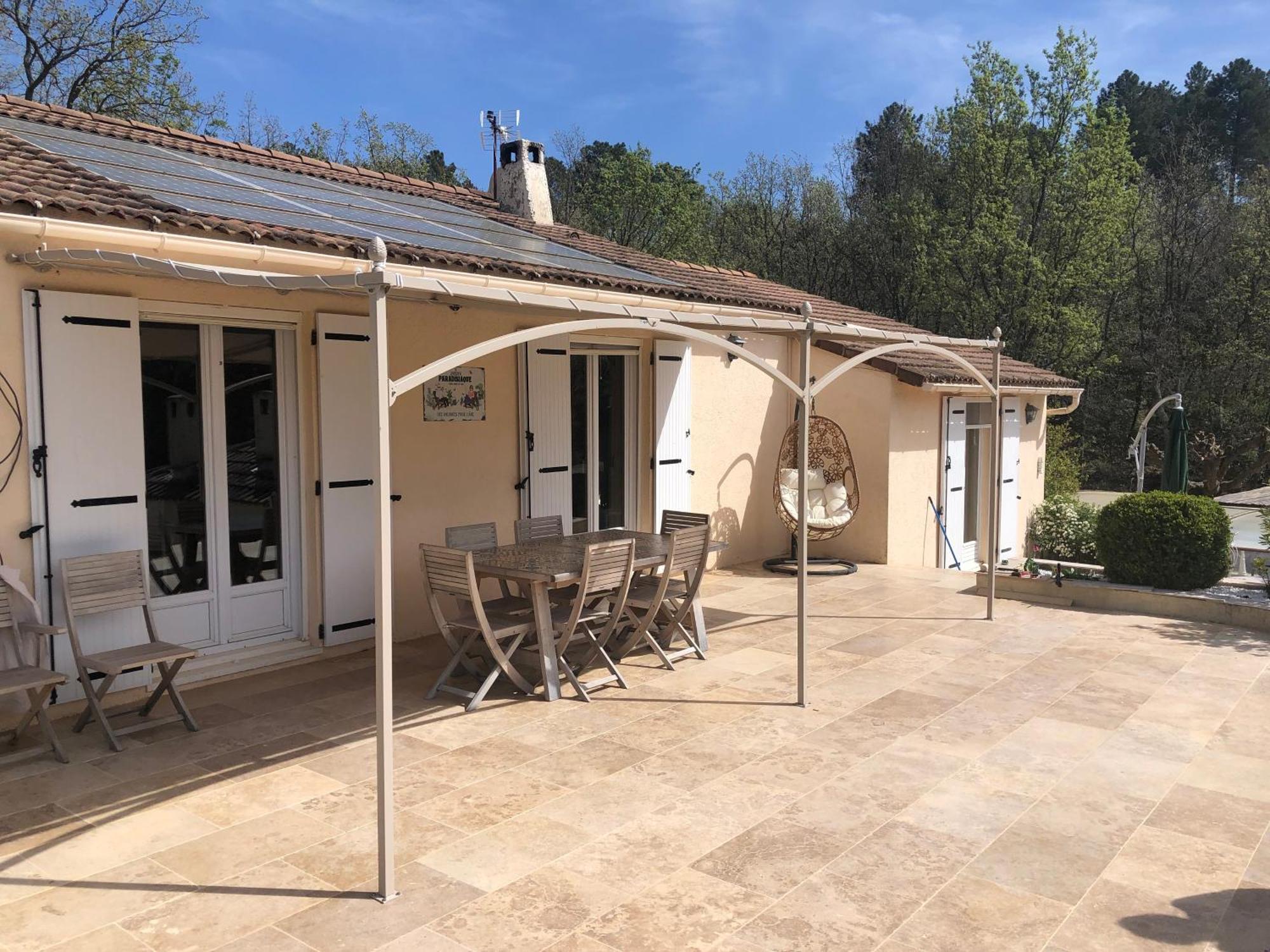 Villa Quinissole Sainte-Anastasie-sur-Issole Exteriör bild