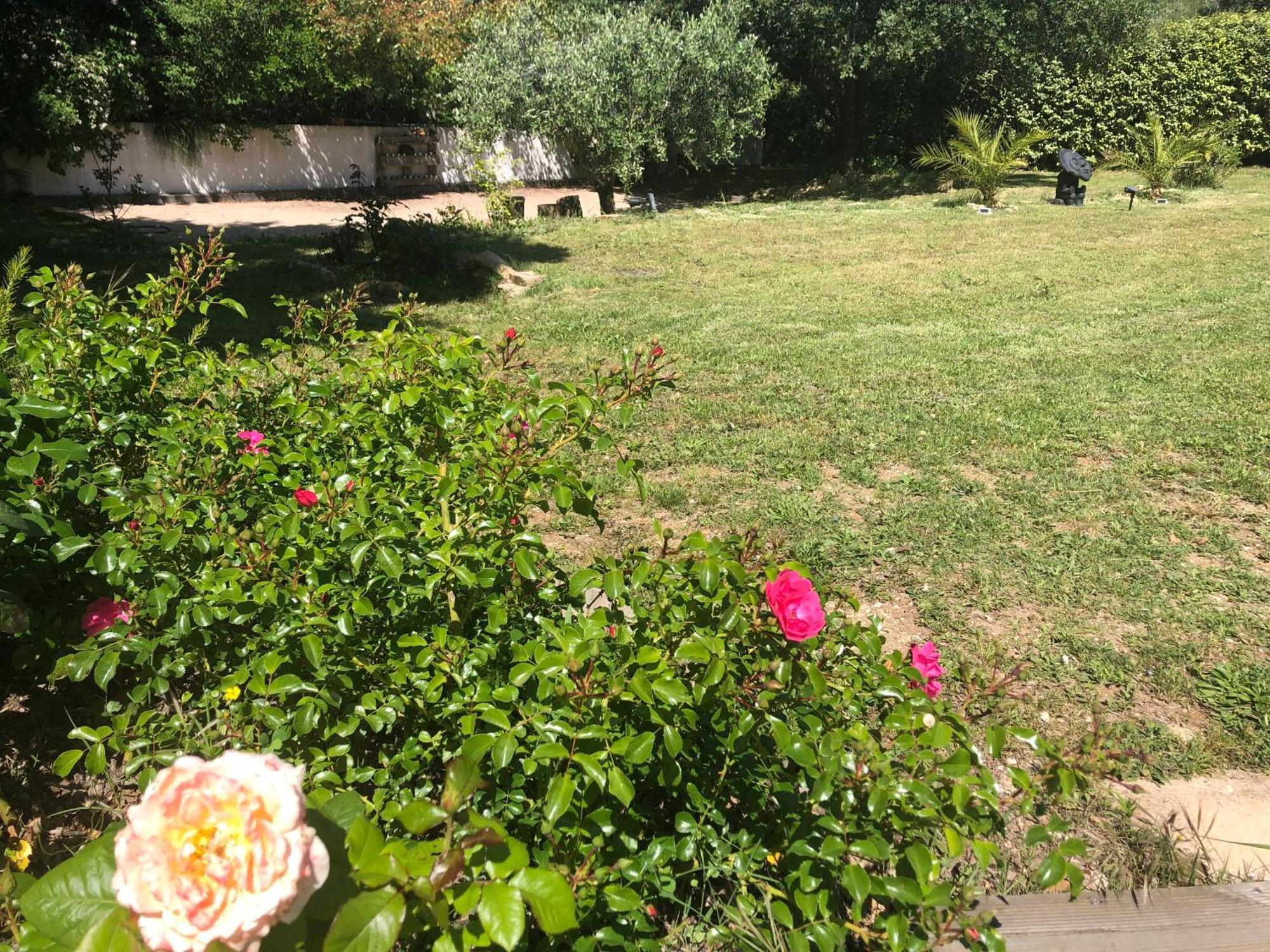 Villa Quinissole Sainte-Anastasie-sur-Issole Exteriör bild